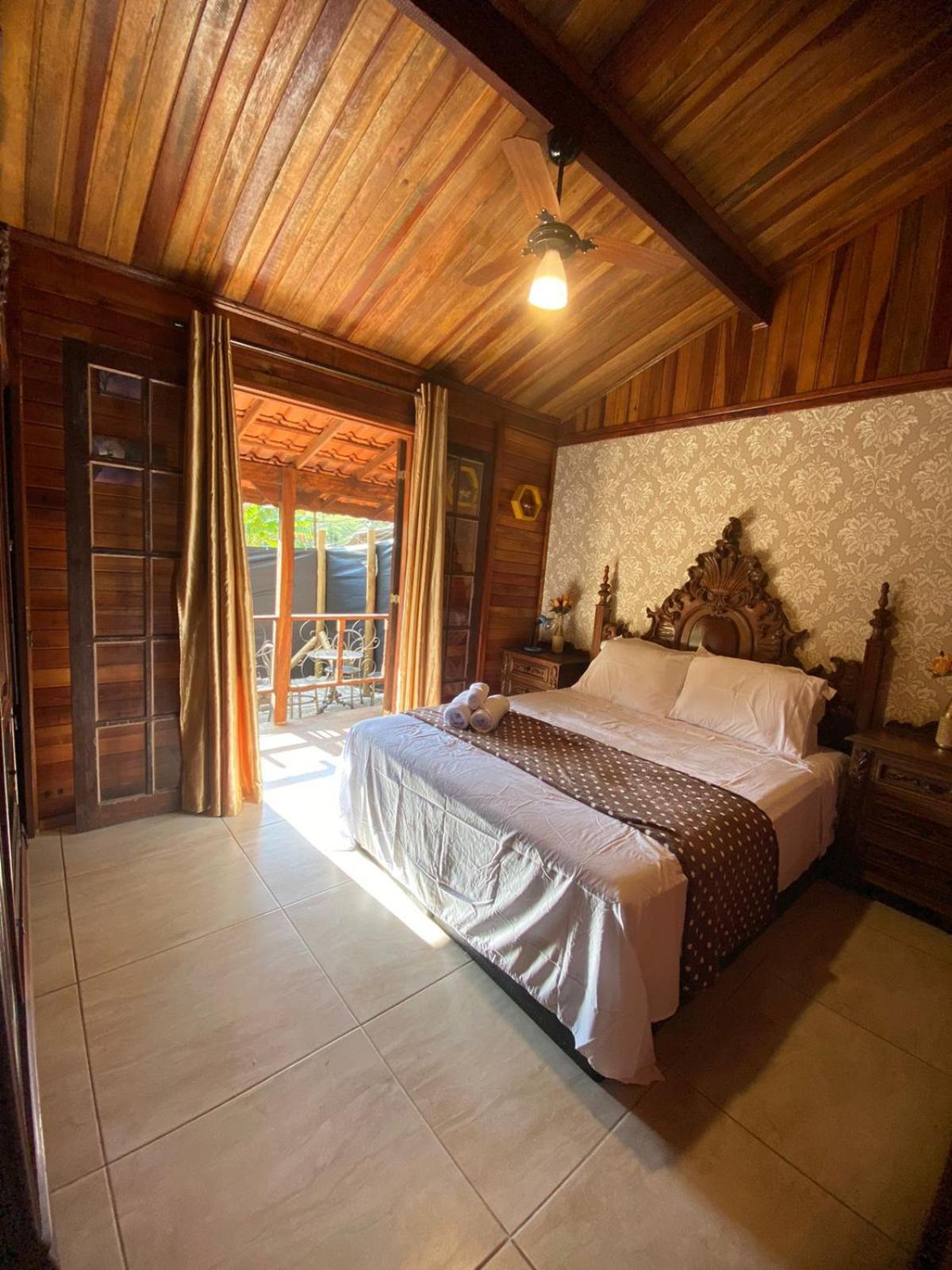 Cabana Com Jacuzzi Em กัวราเรมา ภายนอก รูปภาพ